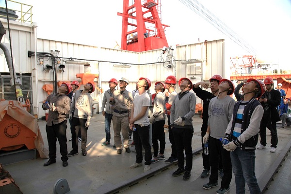 1522312787541382.jpg 2.jpg